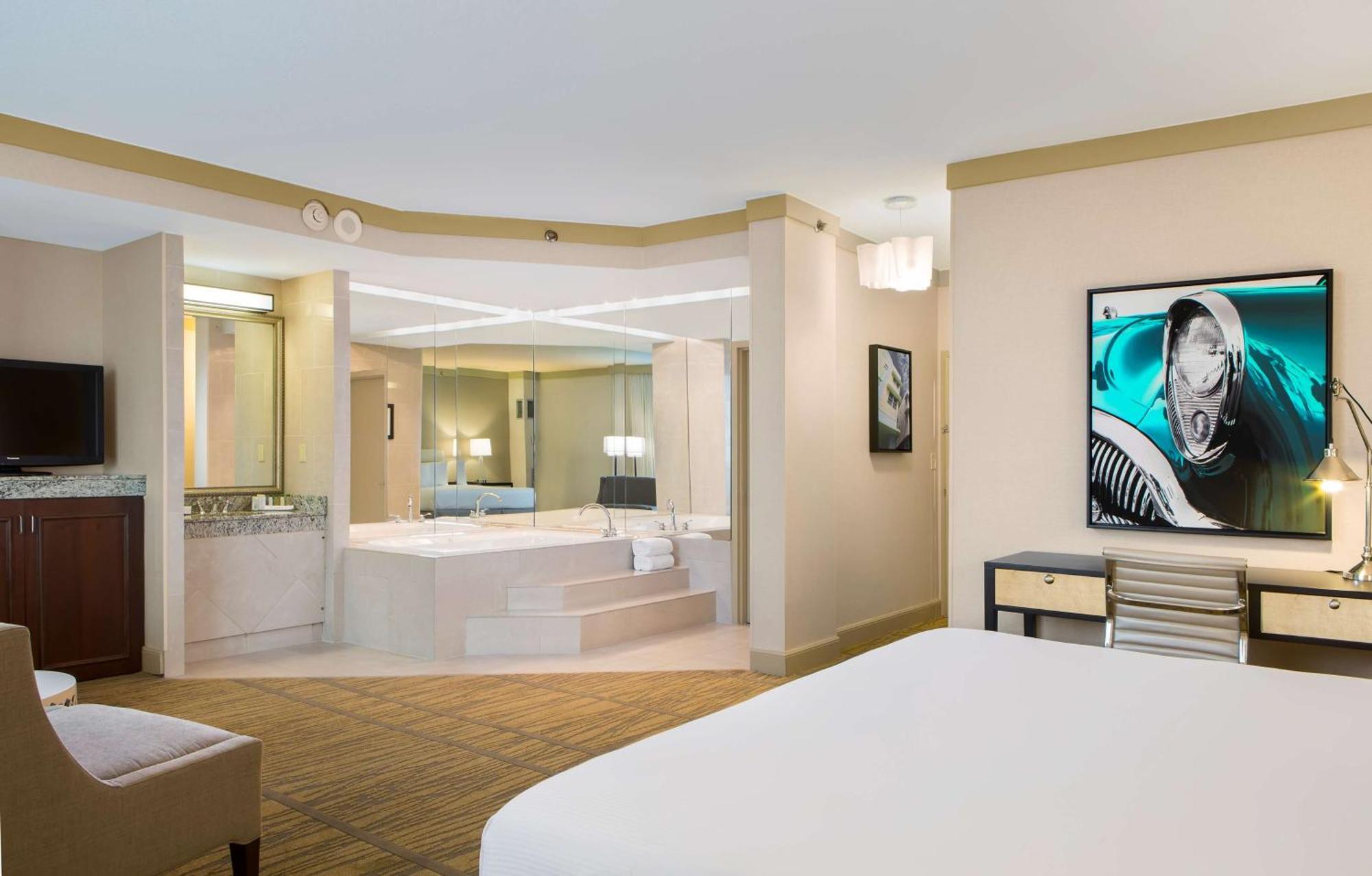 Doubletree By Hilton Hotel Miami Airport & Convention Center Extérieur photo