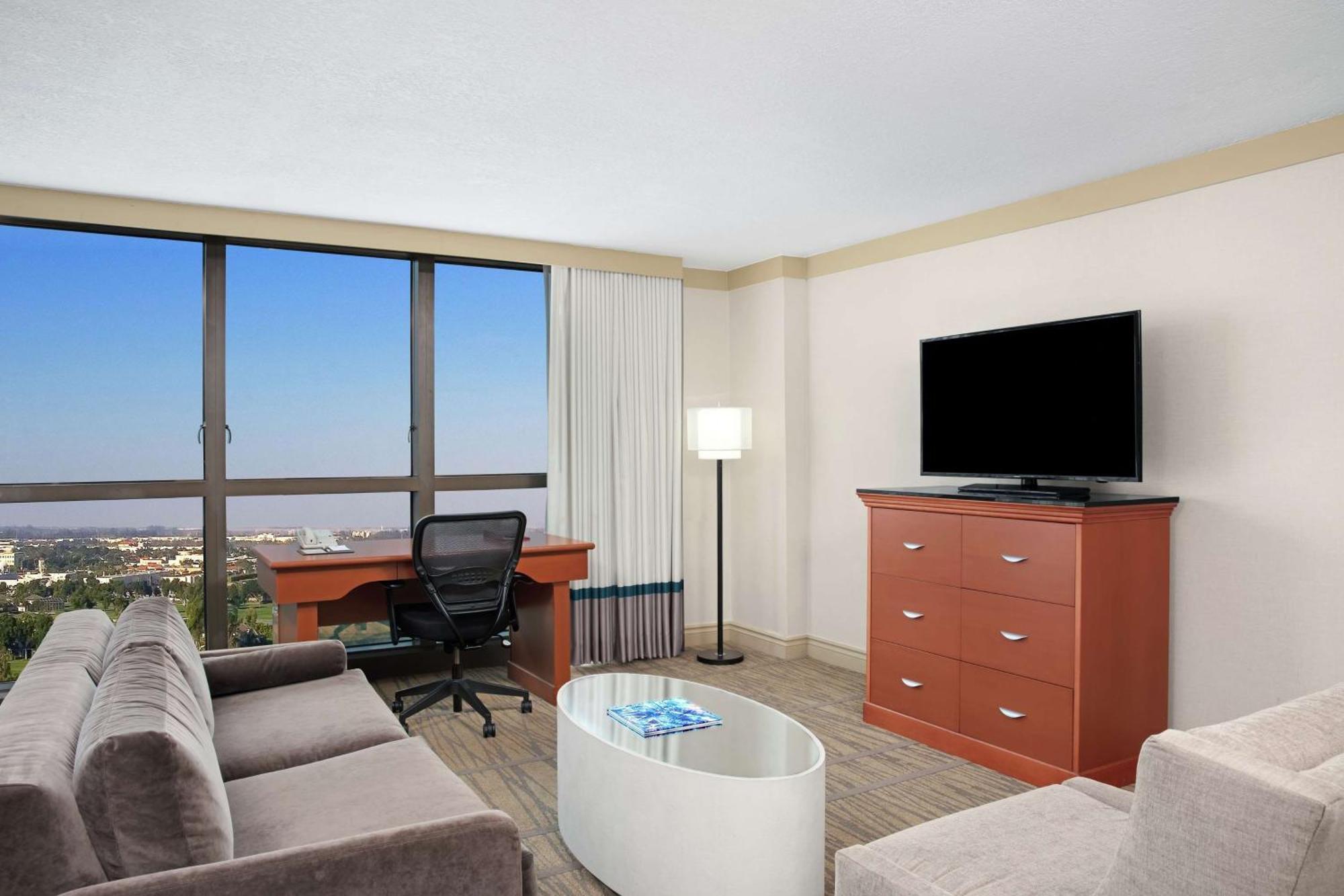 Doubletree By Hilton Hotel Miami Airport & Convention Center Extérieur photo