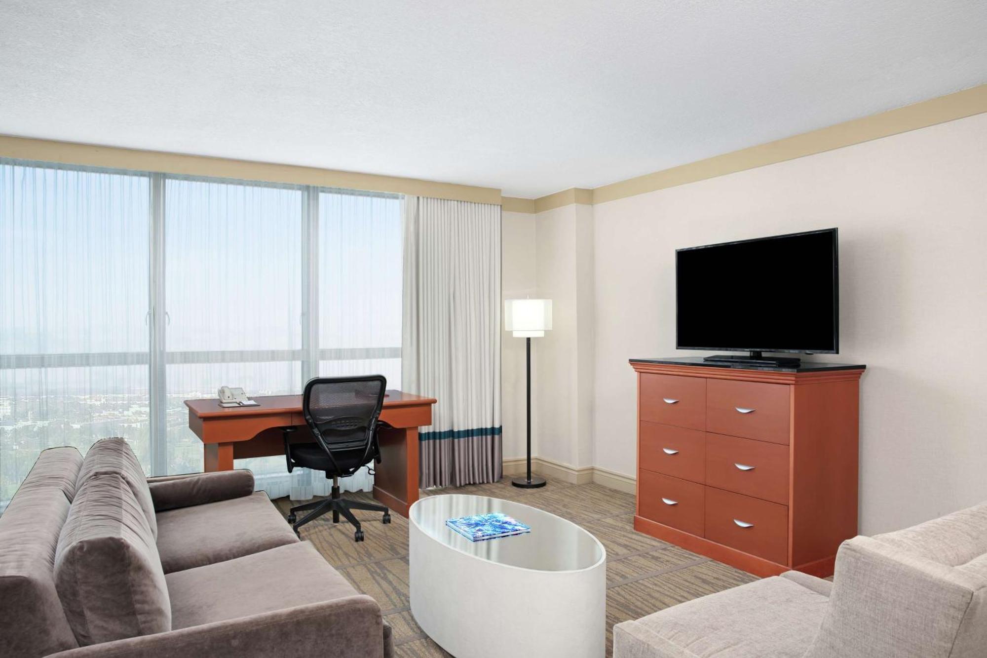 Doubletree By Hilton Hotel Miami Airport & Convention Center Extérieur photo