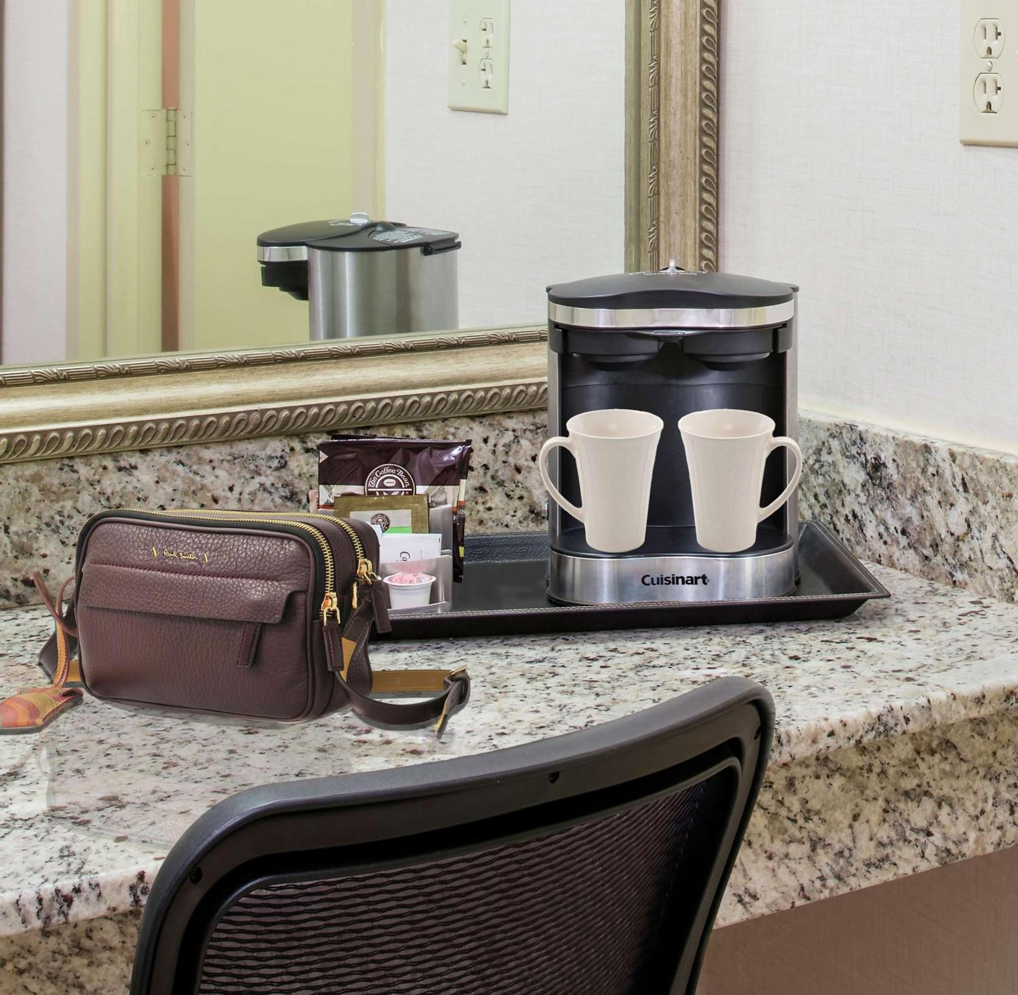 Doubletree By Hilton Hotel Miami Airport & Convention Center Extérieur photo